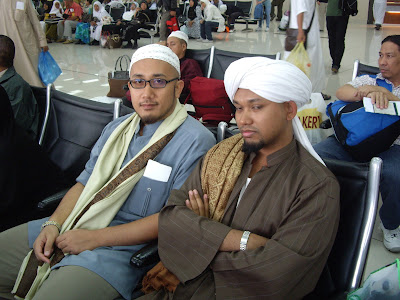 jumpa sahabat semasa transit di Jeddah